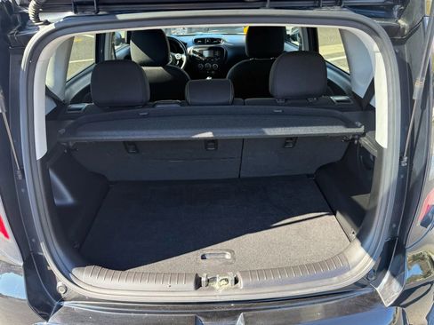 Used 2016 Kia Soul + image 16