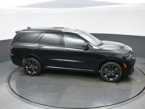 Used 2025 Dodge Durango GT image 36