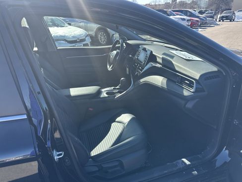 Used 2024 Toyota Camry SE image 15