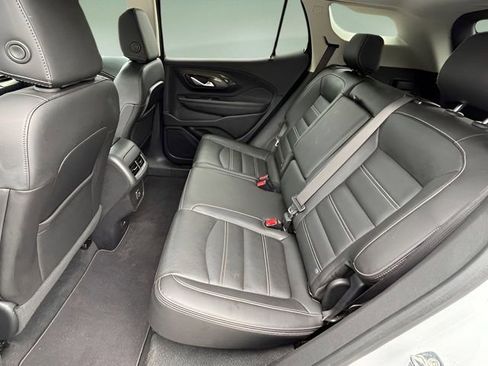 Used 2023 GMC Terrain Denali image 4