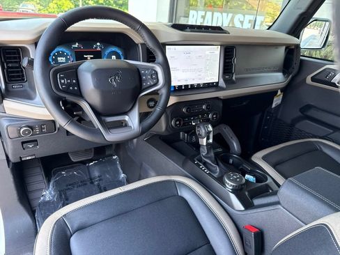 New 2026 Ford Bronco Big Bend w/ Black Diamond Package AWD/4WD image 24