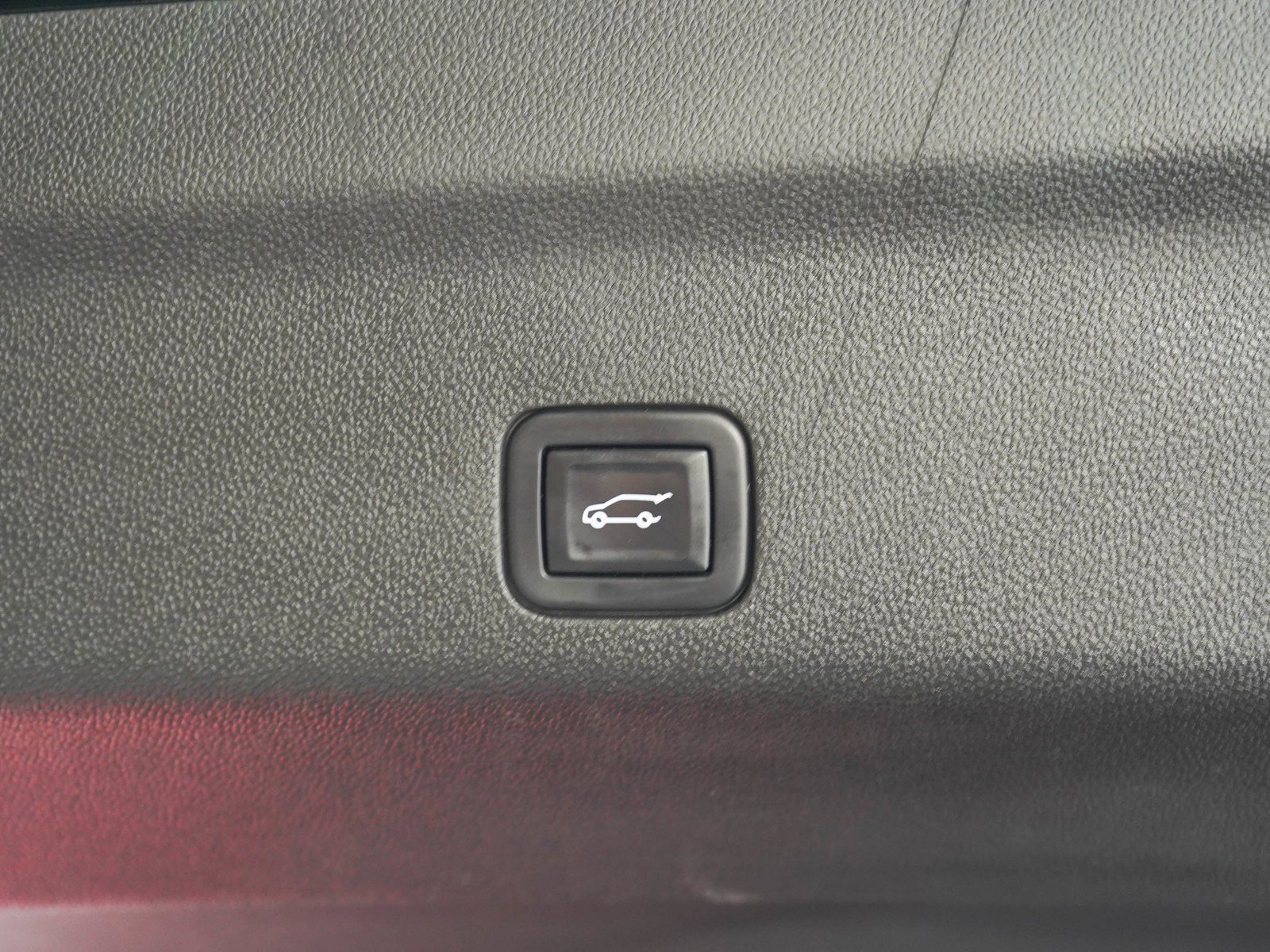 Used 2022 Cadillac Escalade Sport Platinum w/ Heavy-Duty Trailer Package AWD/4WD image 11