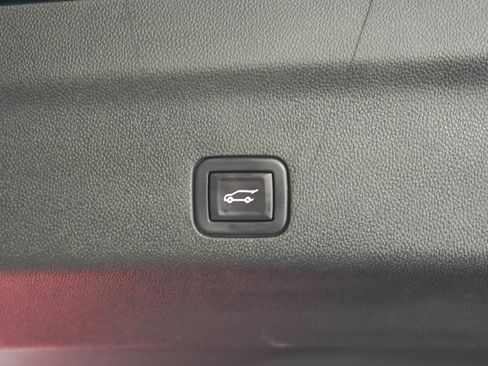 Used 2022 Cadillac Escalade Sport Platinum w/ Heavy-Duty Trailer Package AWD/4WD image 11