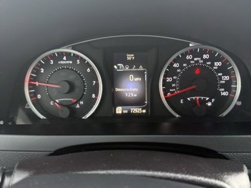 Used 2016 Toyota Camry SE image 20