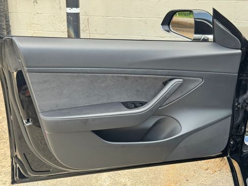 Used 2020 Tesla Model 3 Standard Range Plus RWD image 46