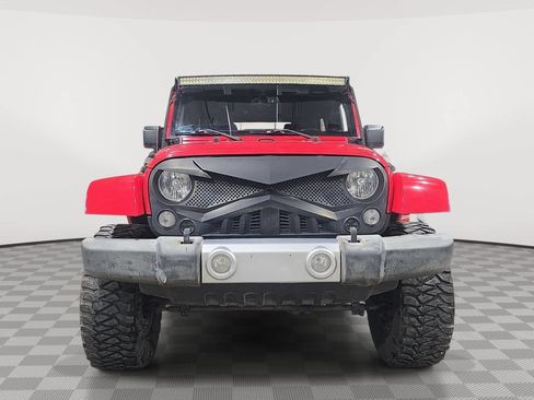 Used 2015 Jeep Wrangler Unlimited Sahara w/ Connectivity Group AWD/4WD image 2