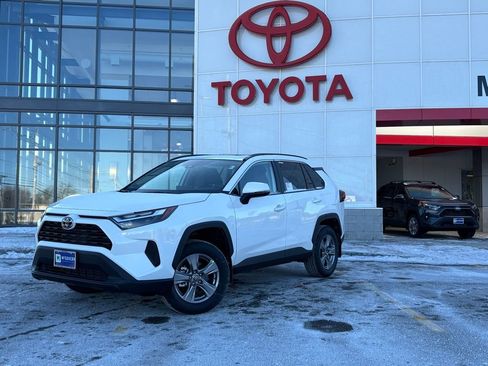 New 2025 Toyota RAV4 XLE image 1