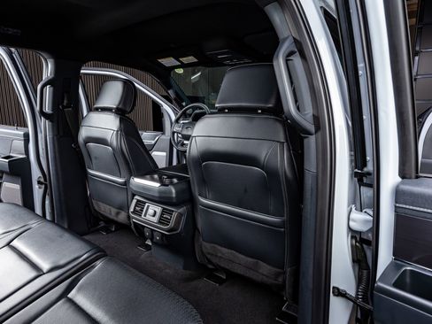 Used 2025 Ford F150 Lariat w/ Equipment Group 501A Mid image 32