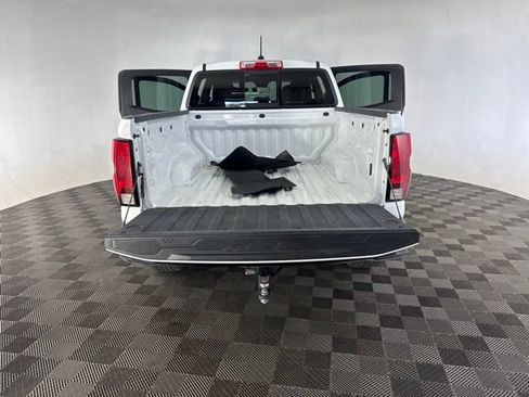 Used 2024 Chevrolet Colorado Trail Boss w/ Advanced Trailering Package AWD/4WD image 15