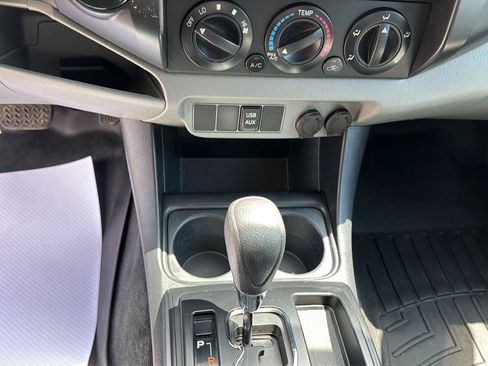 Used 2015 Toyota Tacoma 4x4 Double Cab w/ Convenience Package image 26