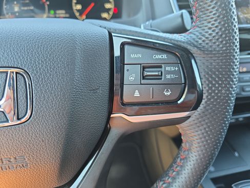 Used 2024 Honda Ridgeline Black Edition image 16