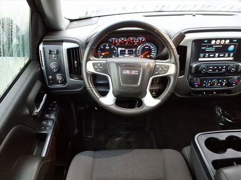Used 2018 GMC Sierra 1500 SLE w/ SLE Value Package image 15