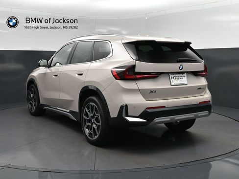 New 2026 BMW X1 xDrive28i w/ Convenience Package AWD/4WD image 5