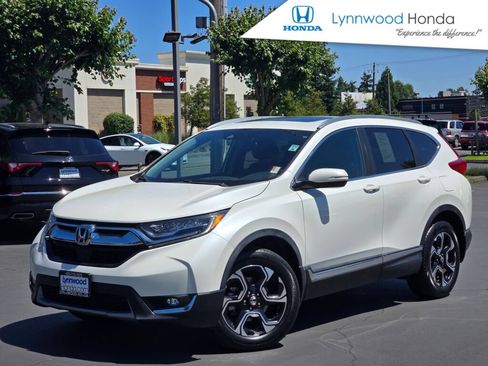 Used 2018 Honda CR-V Touring image 1