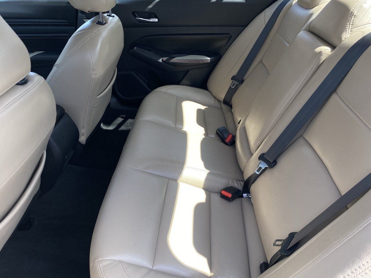 Certified 2021 Nissan Altima 2.5 SR w/ SR Premium Package FWD image 14
