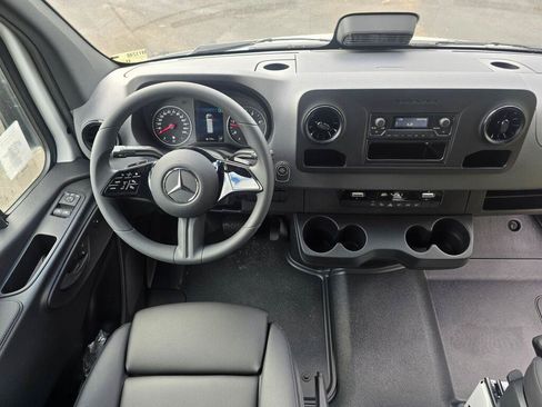 New 2026 Mercedes-Benz Sprinter 2500 image 22