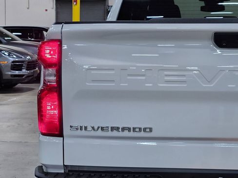 Used 2022 Chevrolet Silverado 1500 Custom image 20