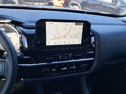 New 2025 Nissan Pathfinder SL w/ Lighting Package (N92) image 30