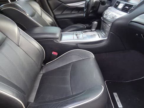 Used 2018 INFINITI Q70 L 3.7 image 17