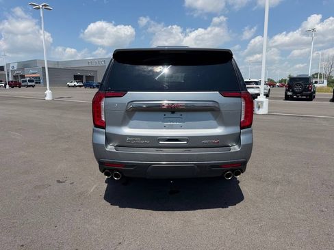 Used 2023 GMC Yukon XL AT4 AWD/4WD image 7