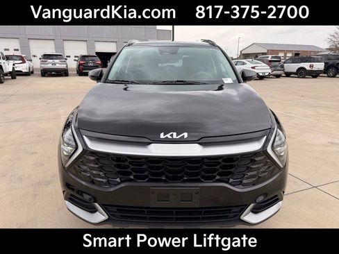Certified 2025 Kia Sportage EX w/ Premium Package image 7