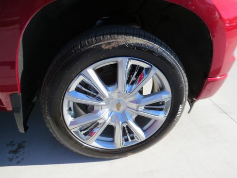 Used 2024 Chevrolet Silverado 1500 High Country w/ High Country Premium Package image 8