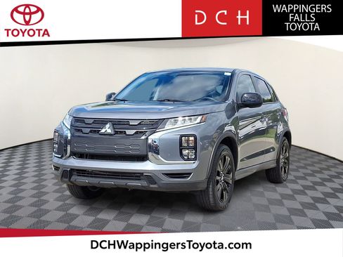 Used 2025 Mitsubishi Outlander Sport LE AWD/4WD image 1
