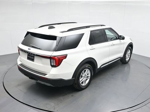 New 2025 Ford Explorer Active w/ Active Comfort Package image 40