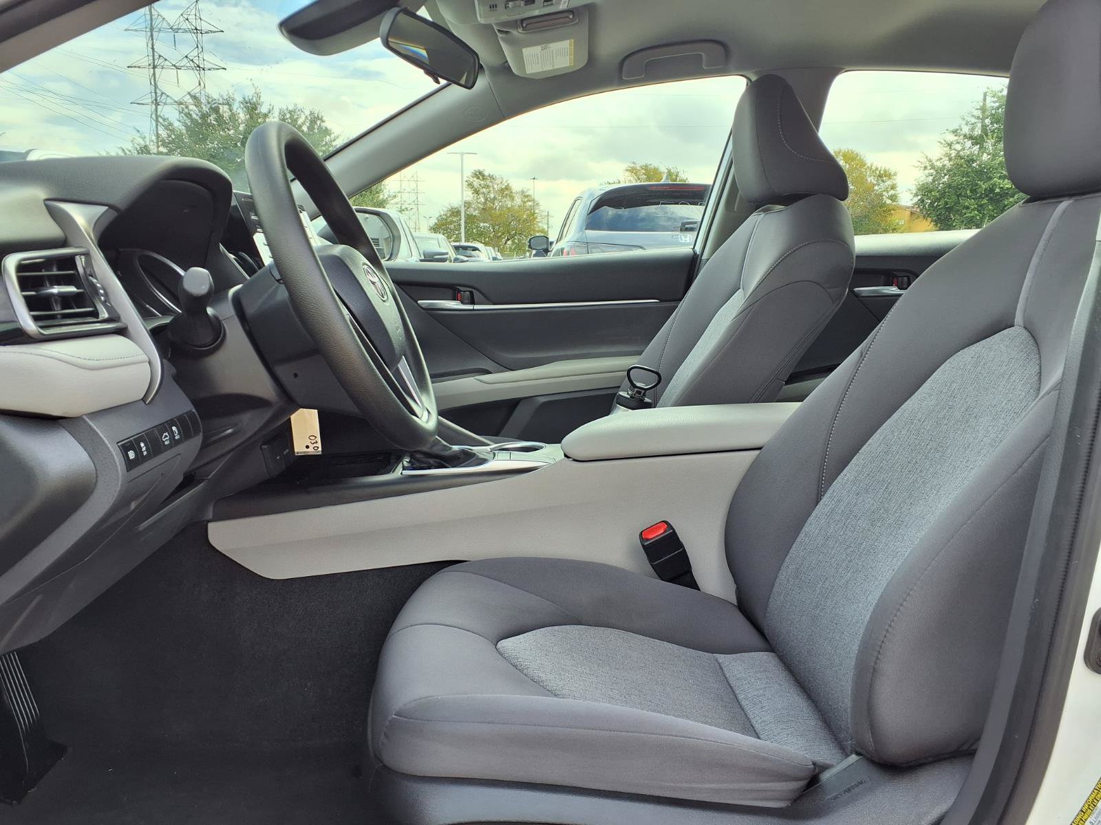 Used 2022 Toyota Camry LE FWD image 16