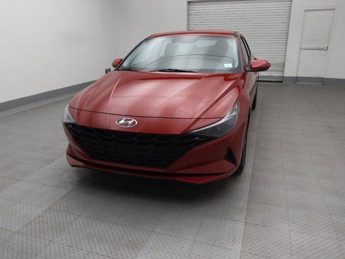 Used 2023 Hyundai Elantra SEL image 15