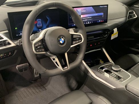 Used 2025 BMW 230i Coupe w/ M Sport Package RWD image 13