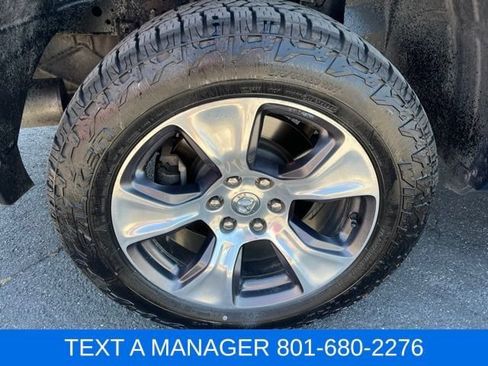 Used 2019 RAM 1500 Laramie AWD/4WD image 6