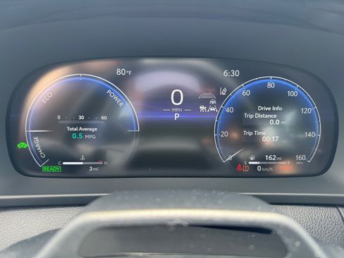 New 2026 Toyota Crown Signia AWD/4WD image 31