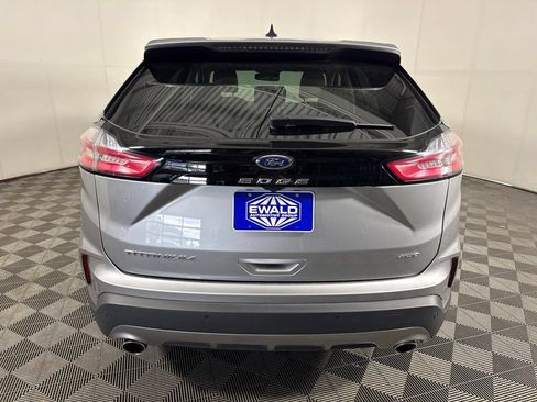 Used 2023 Ford Edge Titanium w/ Equipment Group 301A AWD/4WD image 9