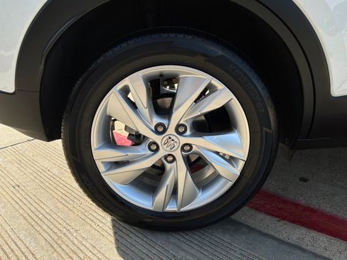 Used 2025 Buick Encore GX Preferred FWD image 9