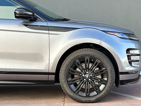Used 2024 Land Rover Range Rover Evoque Dynamic SE image 36