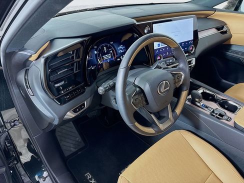 Used 2025 Lexus RX 350 Premium w/ Accessory Package (Z1) image 9