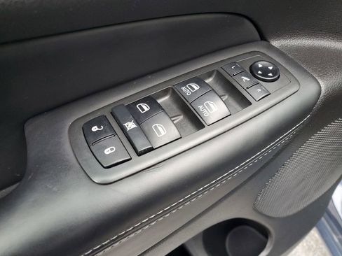 Used 2021 Jeep Grand Cherokee Overland image 24