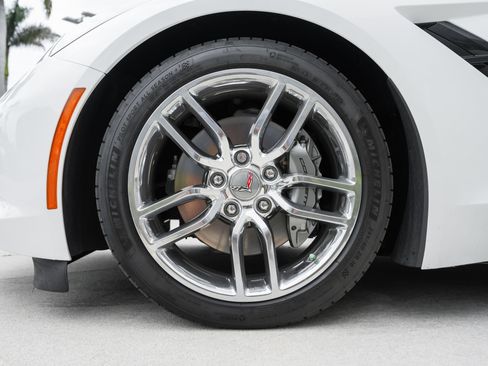 Used 2014 Chevrolet Corvette Stingray Coupe RWD image 15
