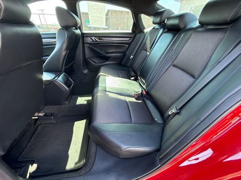 Used 2020 Honda Accord Sport image 16