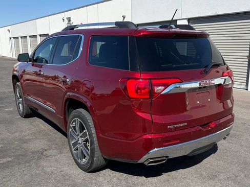 Used 2017 GMC Acadia Denali w/ Technology Package FWD image 3