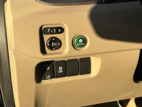 Used 2019 Honda Pilot EX-L image 30