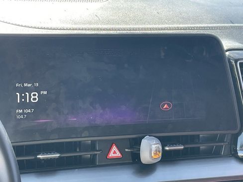 Used 2023 Kia Sportage EX image 7