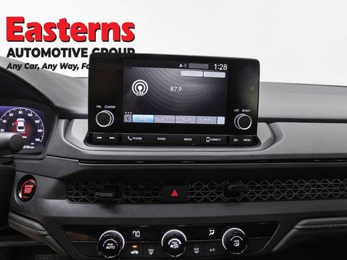Used 2025 Honda Accord LX image 12