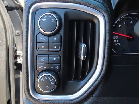 Certified 2019 Chevrolet Silverado 1500 RST AWD/4WD image 13