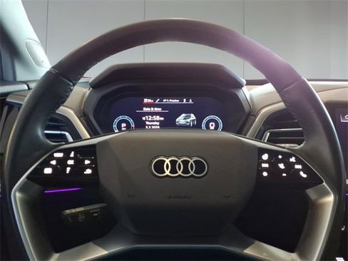 Used 2023 Audi Q4 e-tron Premium Plus w/ Premium Plus image 15