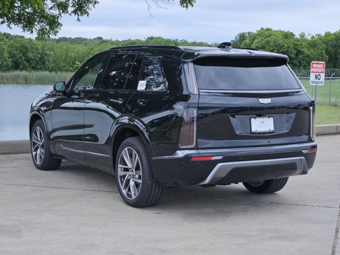 New 2026 Cadillac Vistiq Sport AWD/4WD image 4