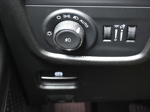 New 2025 Jeep Grand Cherokee L Limited w/ Black Appearance Package image 24