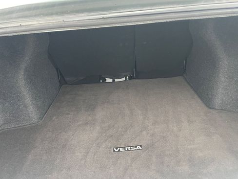 Used 2025 Nissan Versa SV image 31