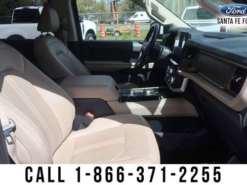 Used 2023 Ford Expedition Limited image 38